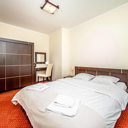 Apartament Wanda W Centrum Kolobrzegu Przy Starowce Luaran gambar